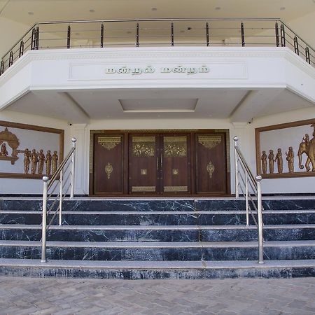 The Grand White Palace Mayiladuthurai Exterior foto