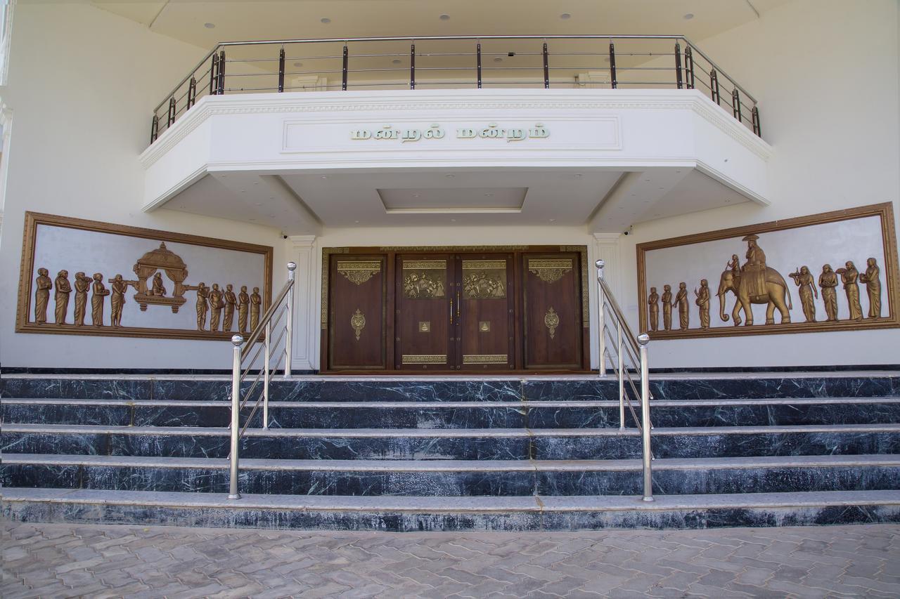 The Grand White Palace Mayiladuthurai Exterior foto