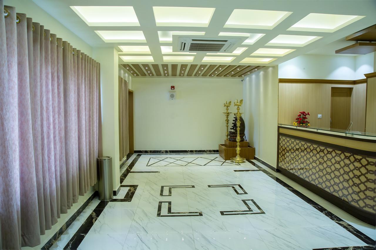 The Grand White Palace Mayiladuthurai Exterior foto