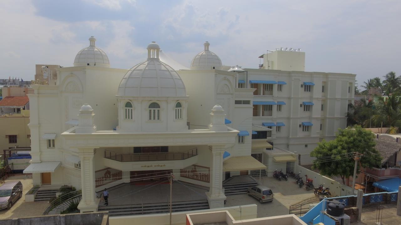 The Grand White Palace Mayiladuthurai Exterior foto