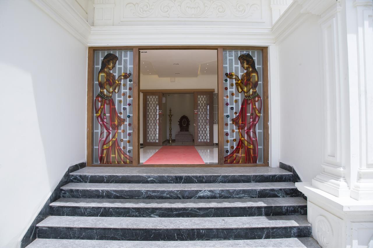 The Grand White Palace Mayiladuthurai Exterior foto